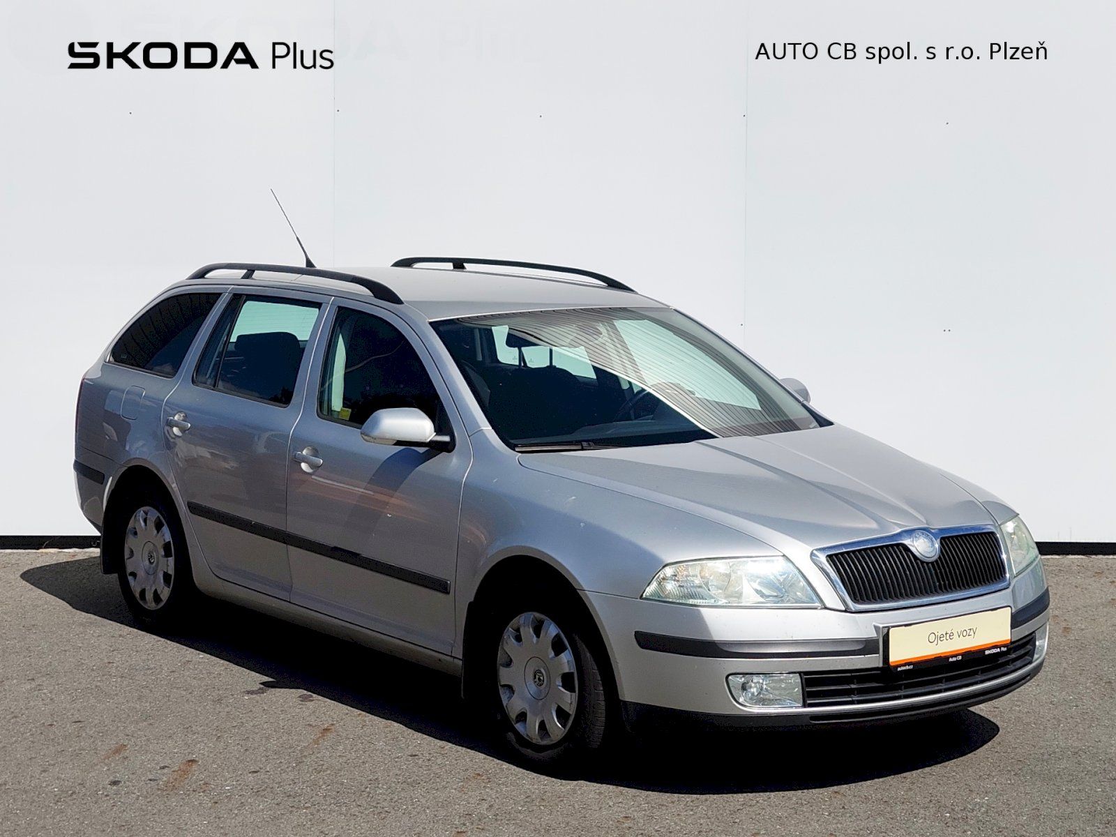 Škoda Octavia, 2.0 TDI PD Ambiente Combi - fotka 6