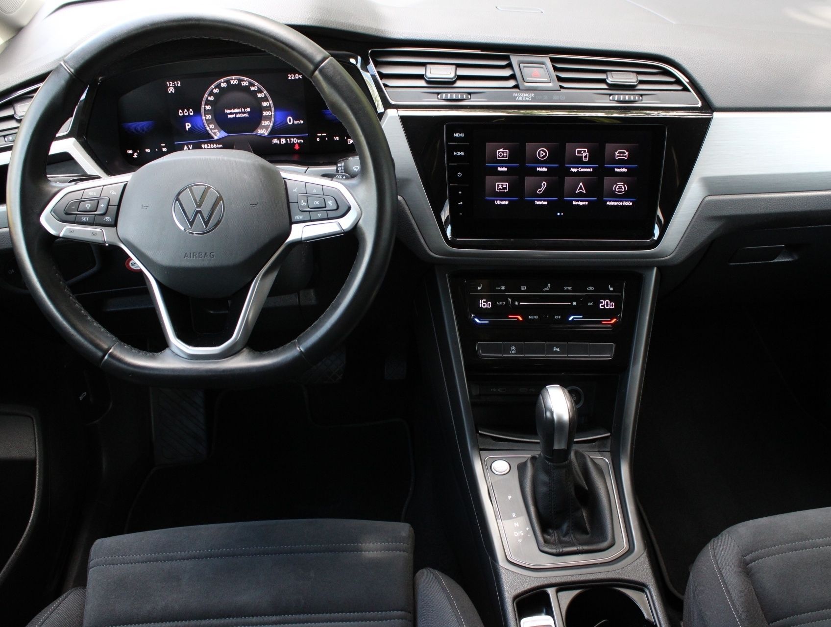 Volkswagen Touran, 2.0 TDI 110kW DSG LED tažné - fotka 5