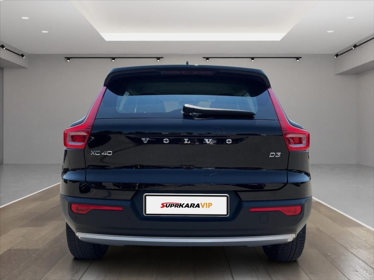 Volvo XC40, 2,0 D3 Aut. Momentum*LED*Navi - fotka 6