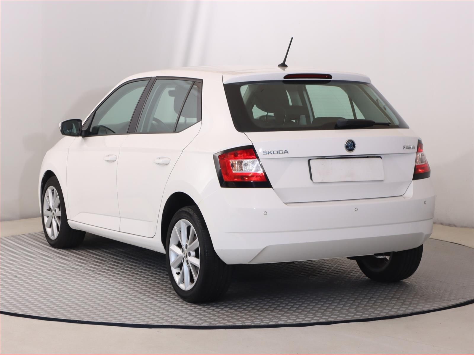 Škoda Fabia, 1.4 TDI, Style, Serv.kniha - fotka 4