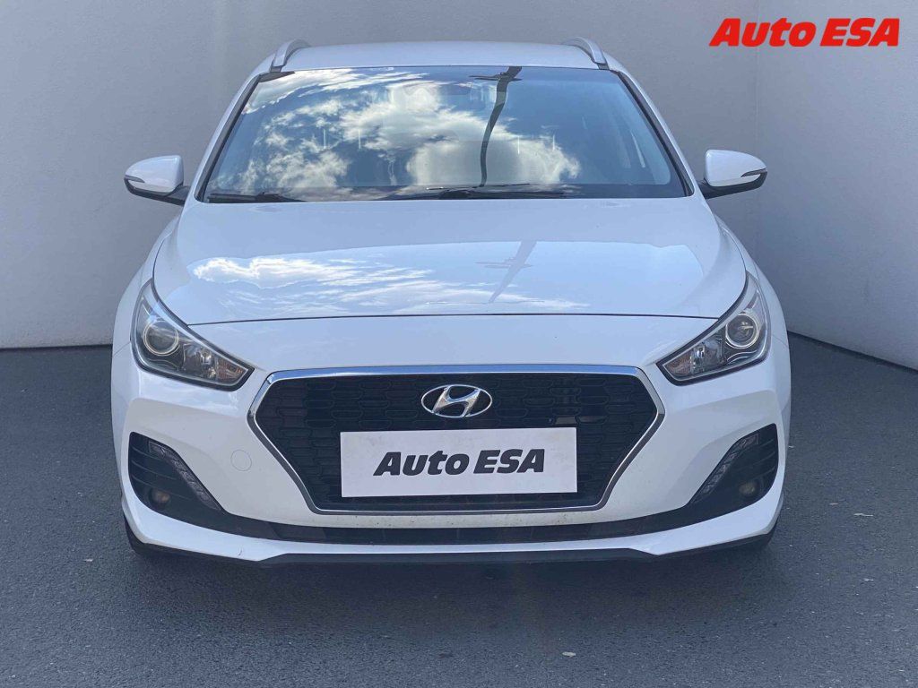 Hyundai i30, 1.4 T-GDi,1.maj,ČR - fotka 2