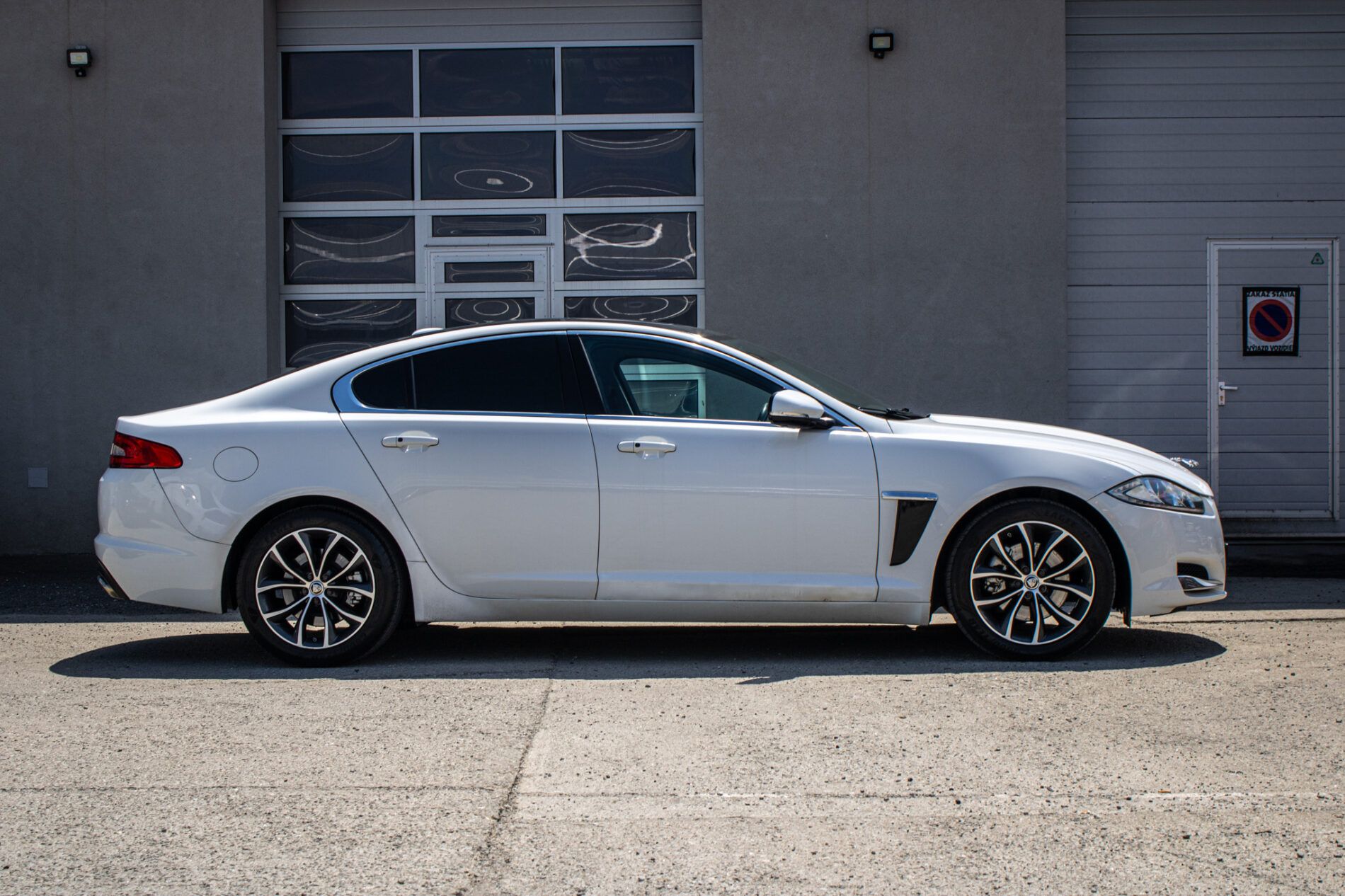 Jaguar XF - fotka 5