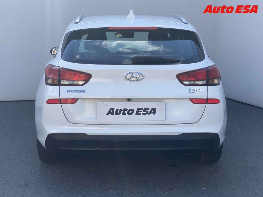 Hyundai i30, 1.4 T-GDi,1.maj,ČR - fotka 5