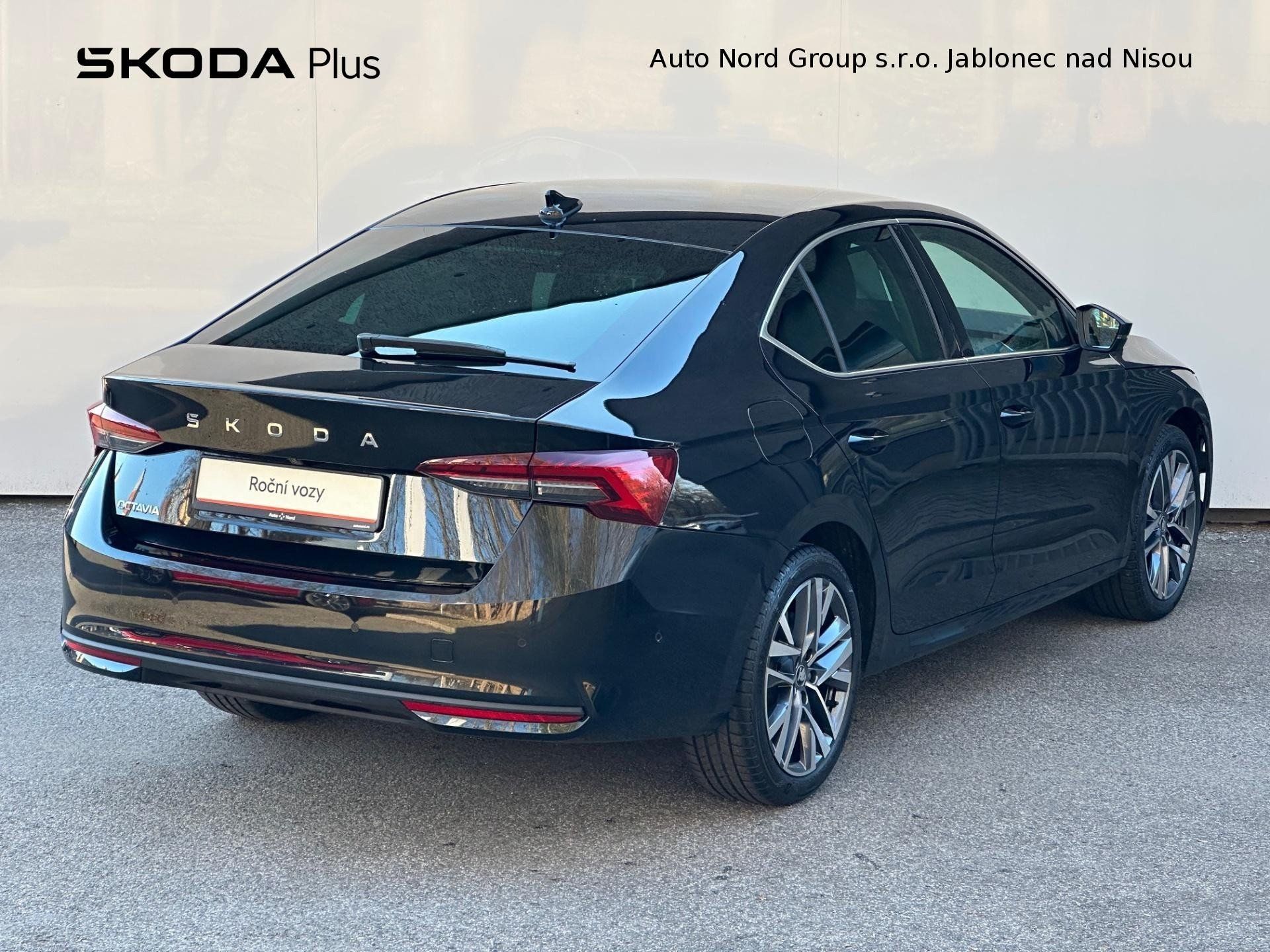 Škoda Octavia, Octavia 1.5 TSI 110kW TOP - fotka 2