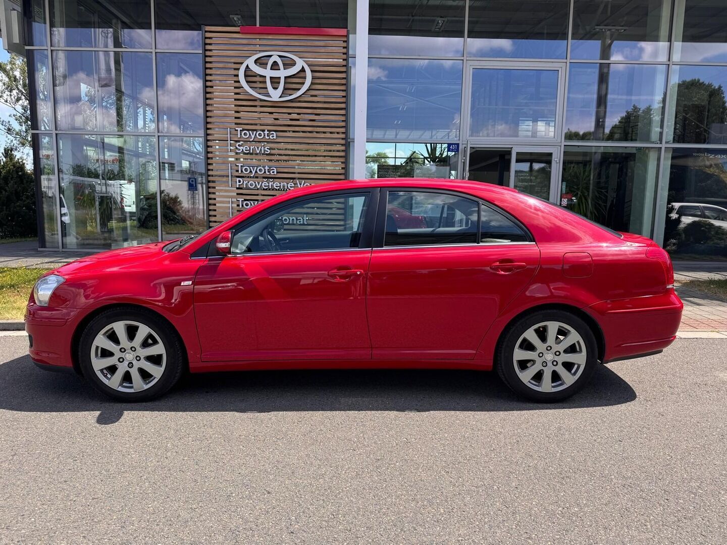 Toyota Avensis - fotka 5