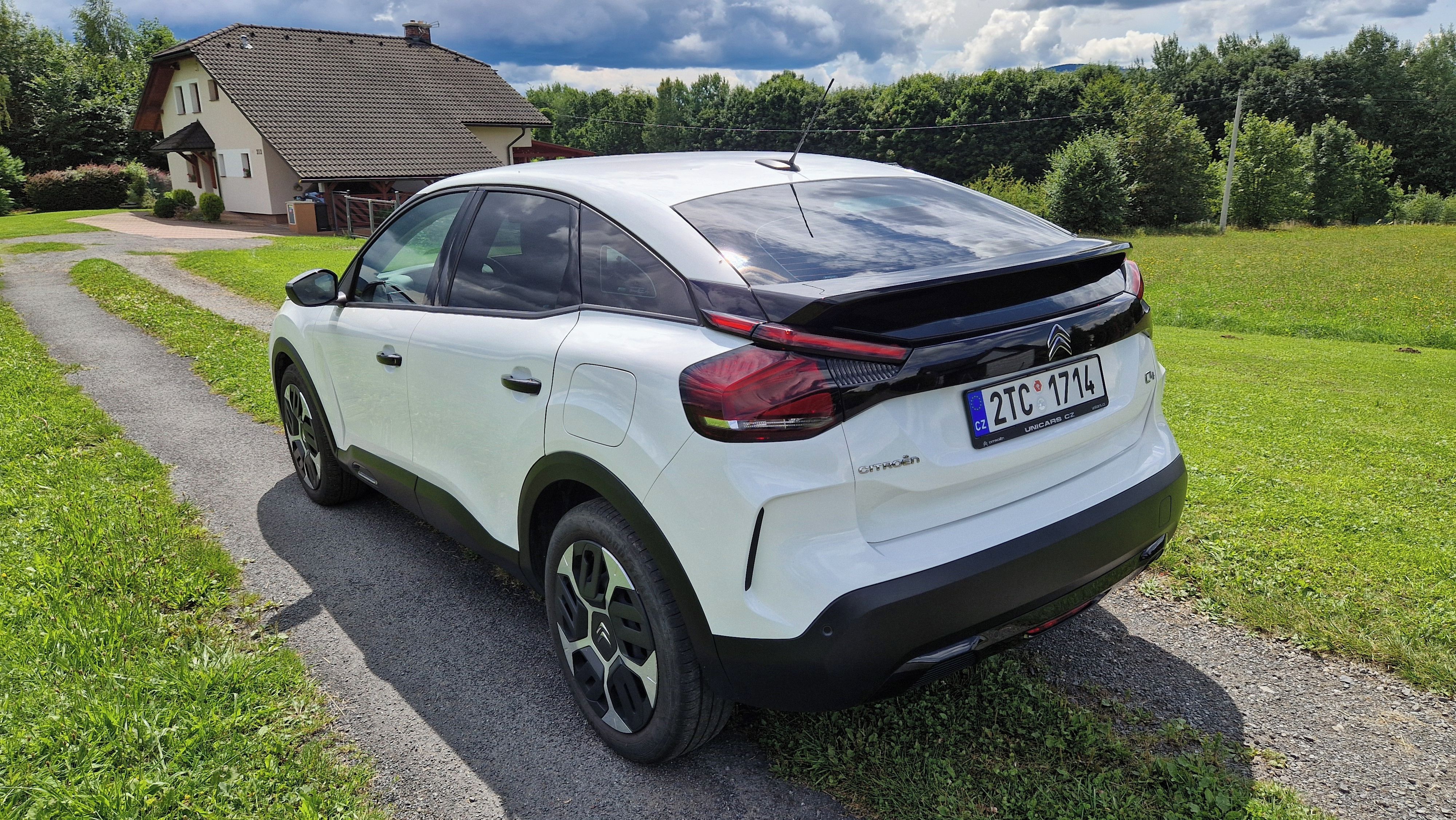 Citroën C4, 1.2 Puretech 100 Feel Pack - fotka 6
