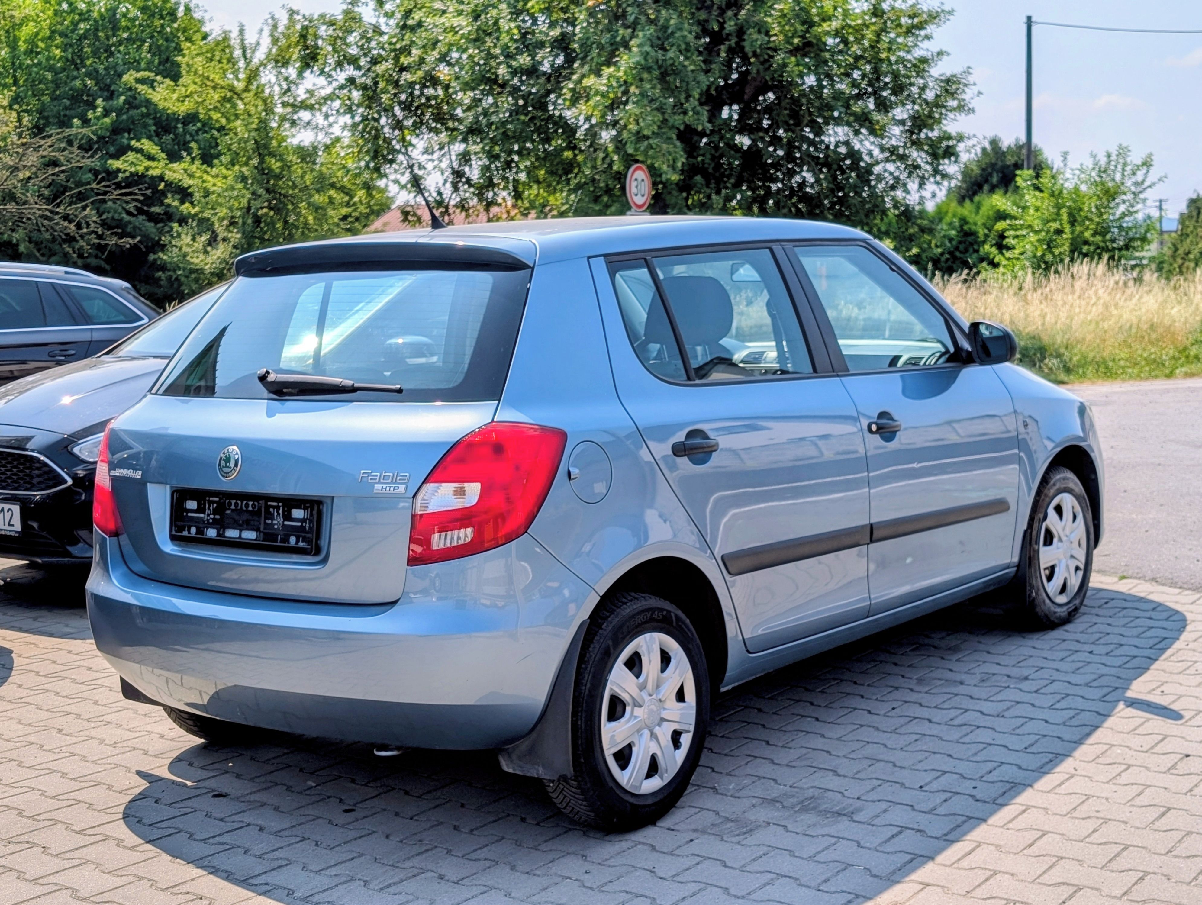 Škoda Fabia, II 1.2HTP 44kW POUZE 89 697KM - fotka 4