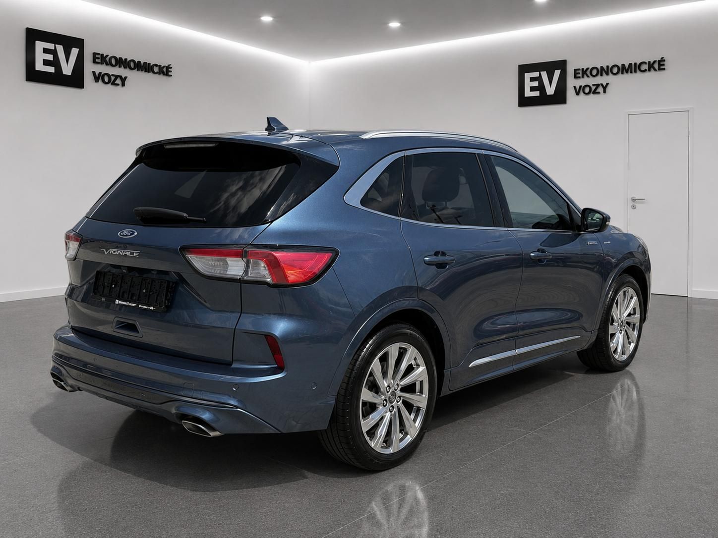 Ford Kuga, 2.5 HEV,4x4,VIGNALE,CZ! - fotka 2