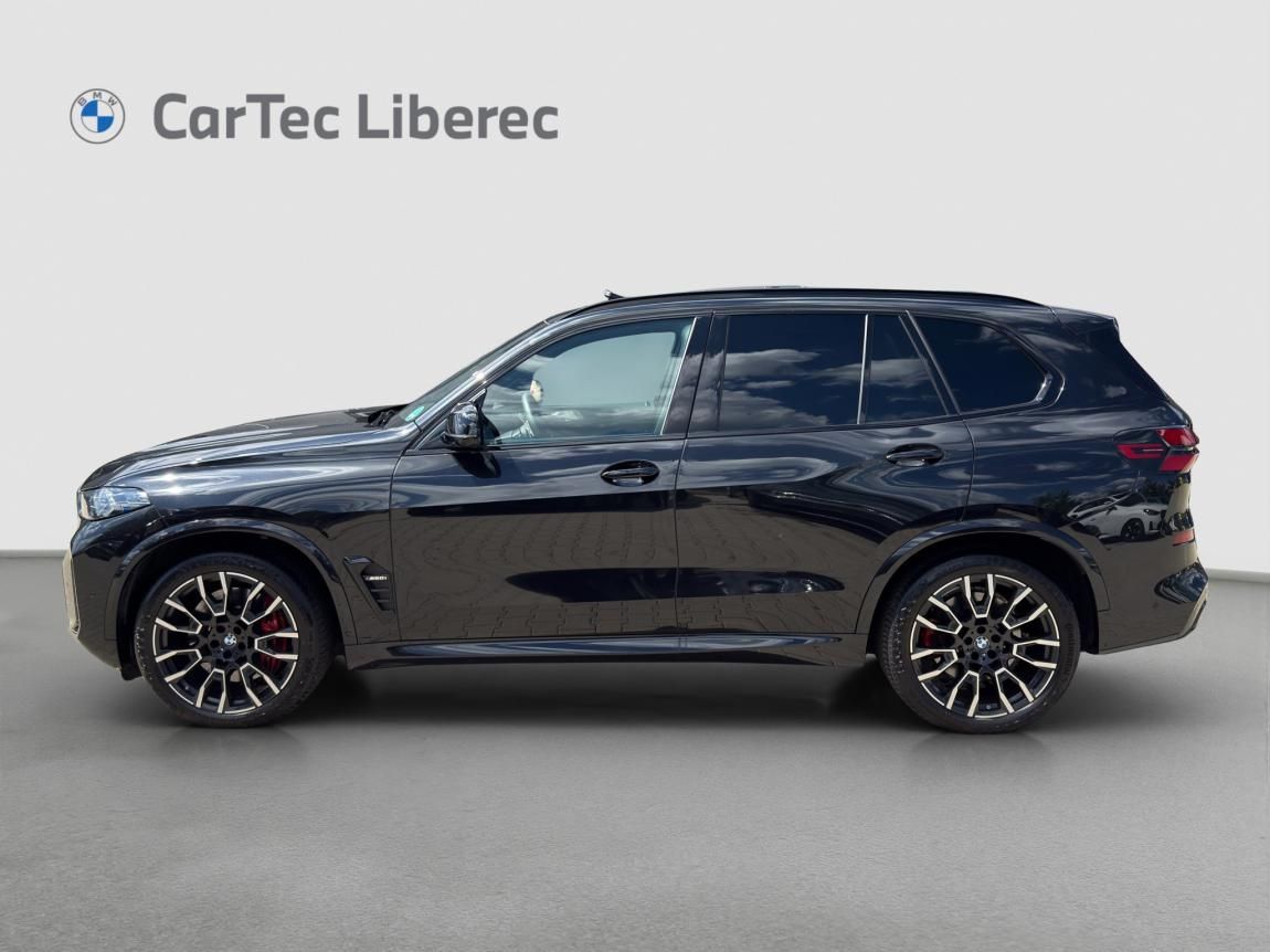 BMW X5, M60i - fotka 6
