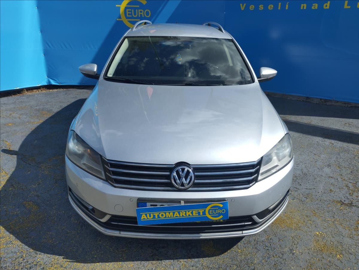 Volkswagen Passat, 2,0 TDi 103KW DSG - fotka 2