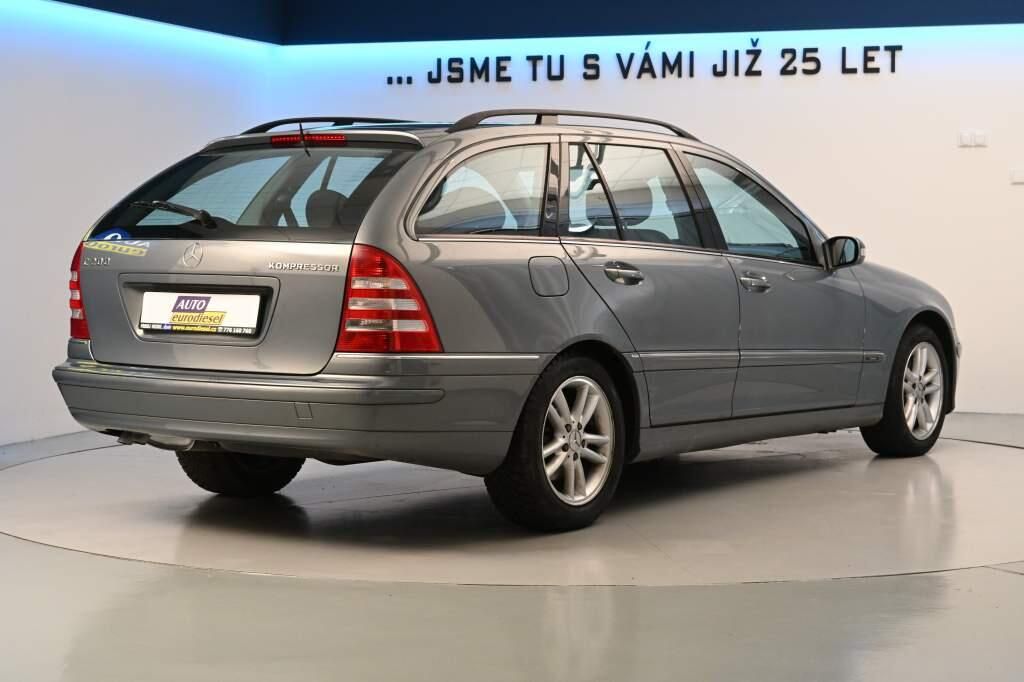 Mercedes-Benz Třídy C, 1.8 200 KOMPRESOR i - fotka 5