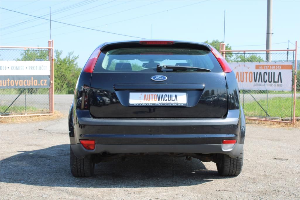 Ford Focus, 1,8 i  STK 11/2027, VÝHŘEVY - fotka 6