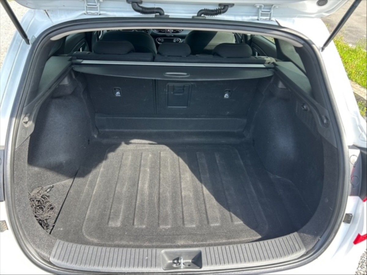 Hyundai i30, 1,0 TGDI 120 Smart - fotka 6