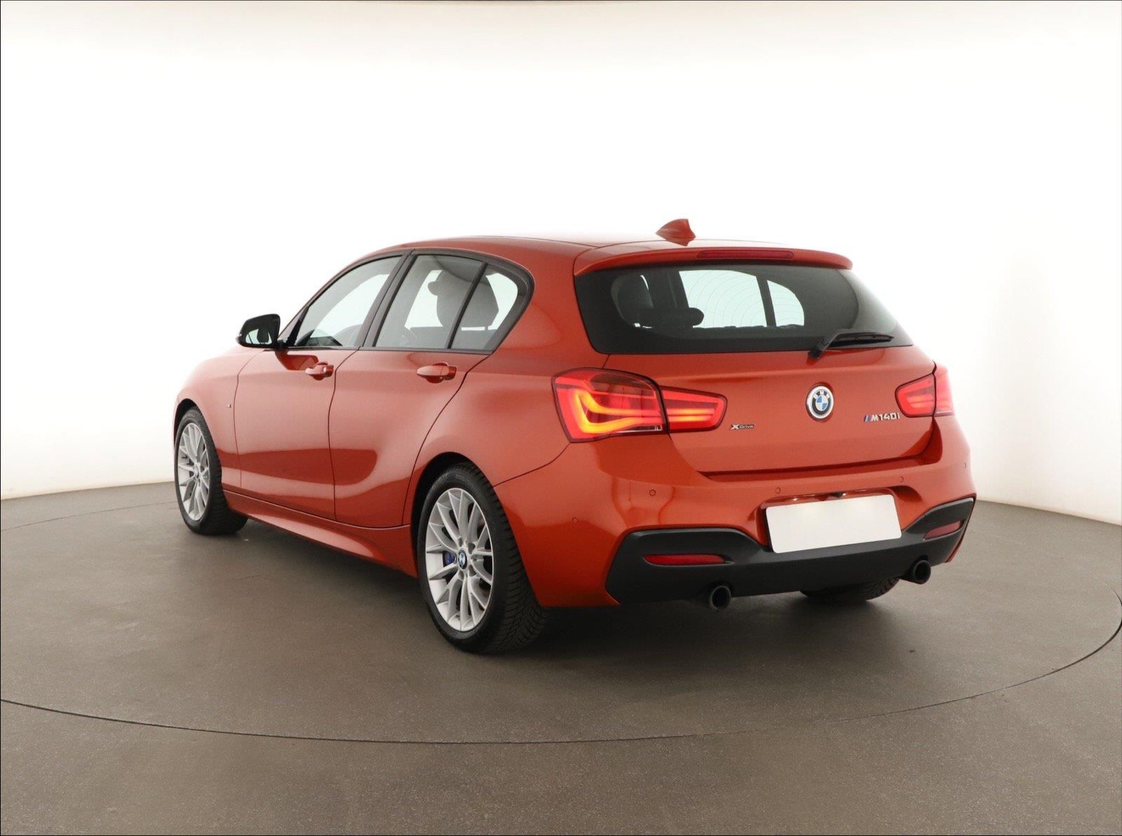 BMW Řada 1, M140i xDrive, 4X4, Automat - fotka 4