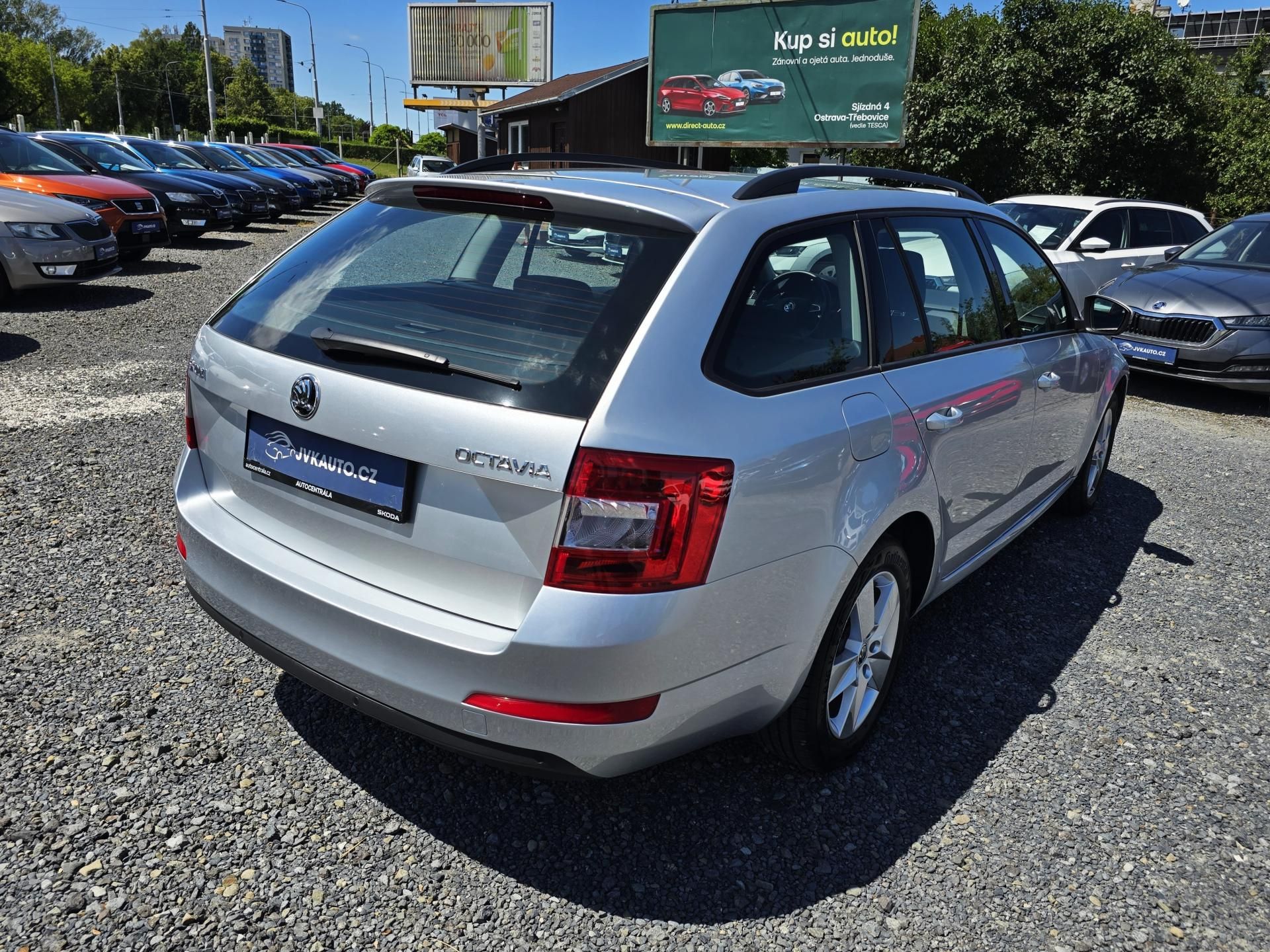 Škoda Octavia, 1.2 TSI BOHATÁ VÝBAVA 66Tis km - fotka 4
