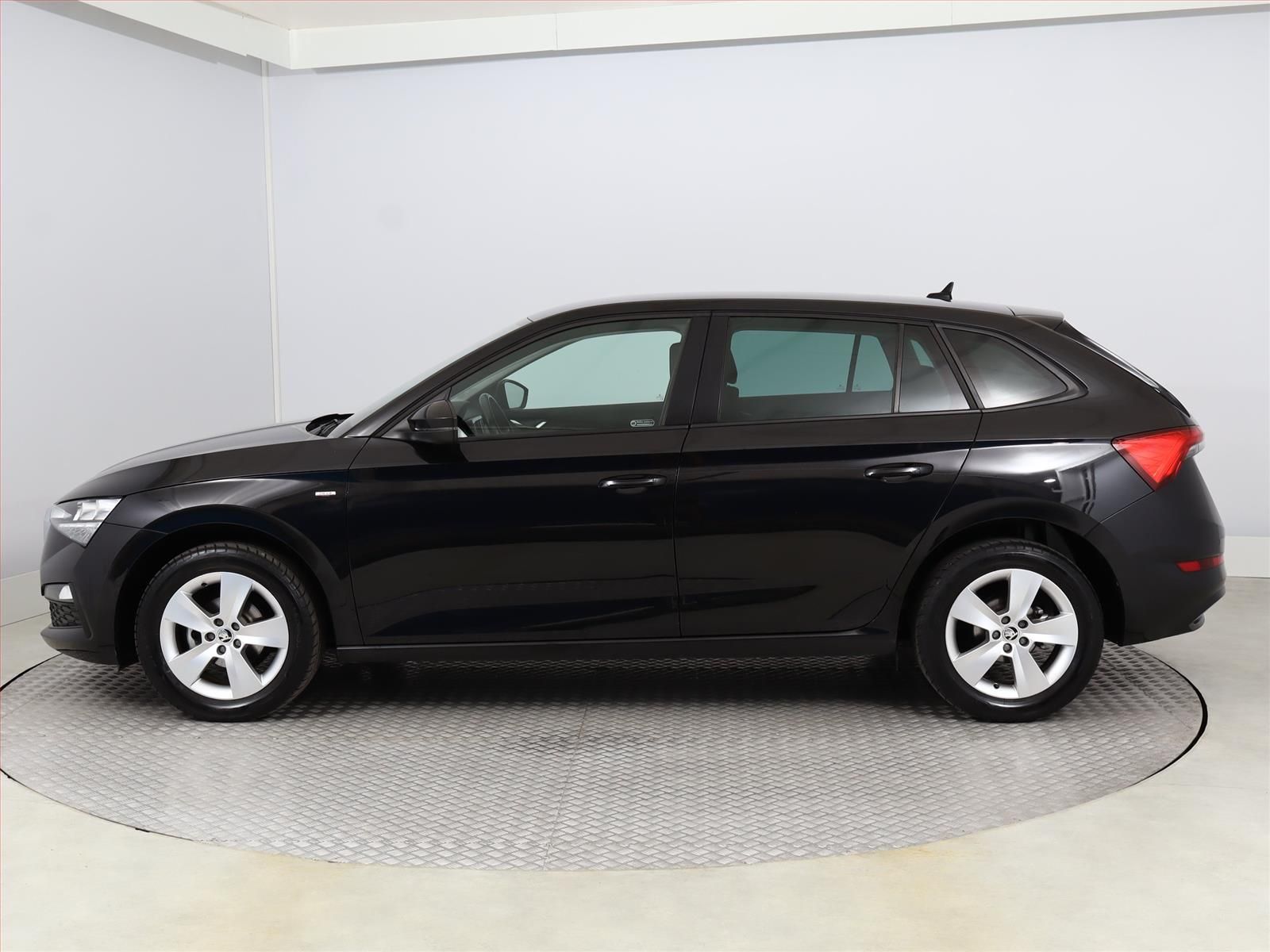 Škoda Scala, 1.0 TSI, Ambition, ČR,1.maj - fotka 3