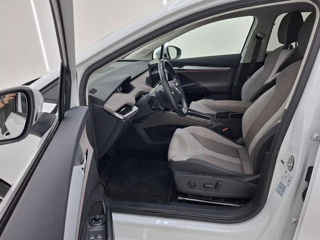 Škoda Enyaq, Škoda Enyaq 60, matrix, nez.t. - fotka 4