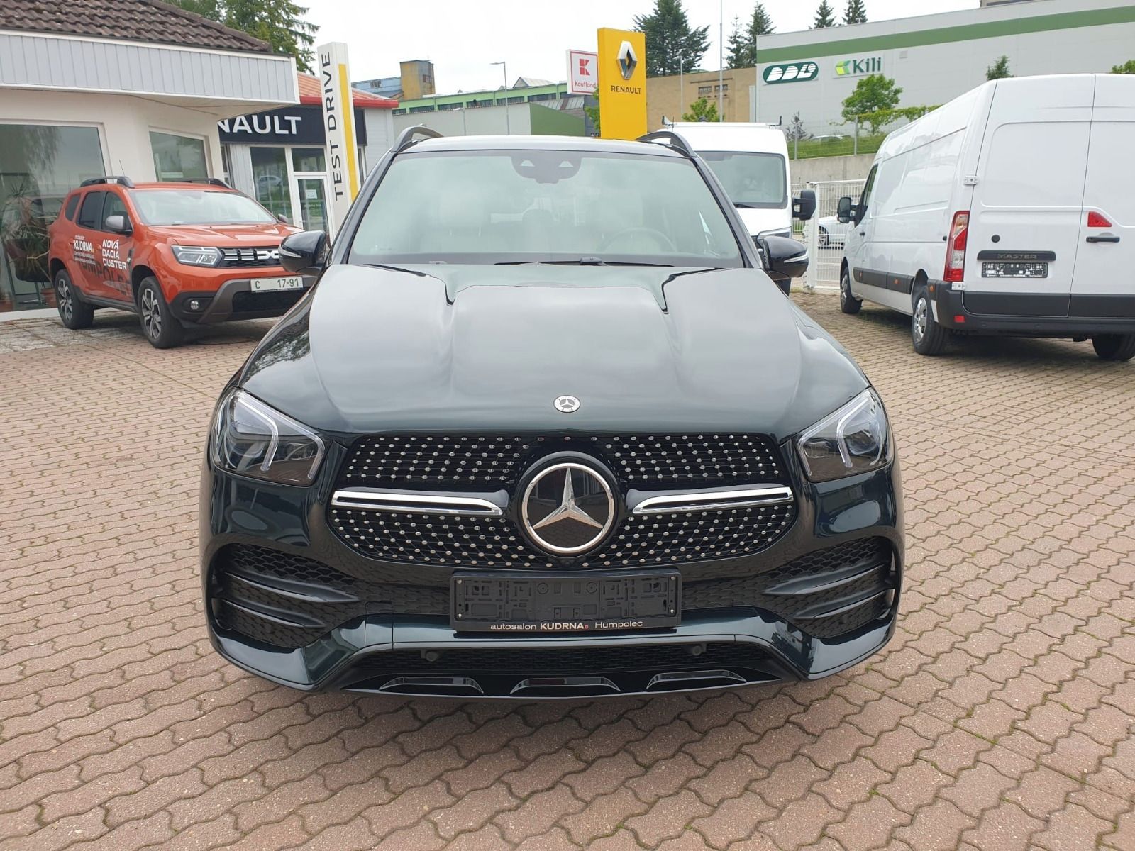 Mercedes-Benz GLE, 400 D 4MATIC - fotka 2