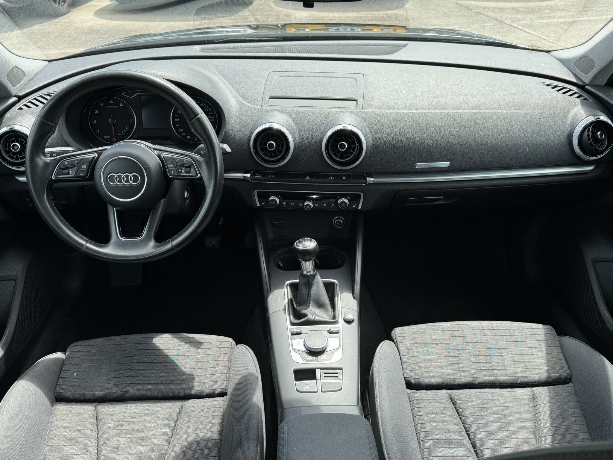 Audi A3, Sportback 1.0 TFSI 85kW - fotka 5