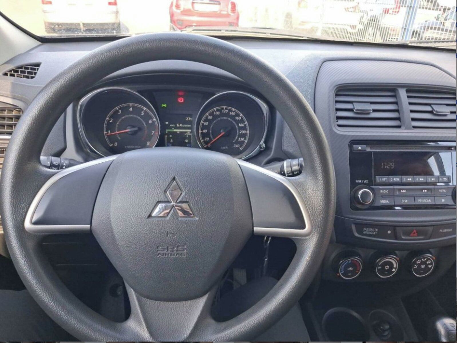 Mitsubishi ASX, 1.6 MIVEC, ČR,1.maj - fotka 3