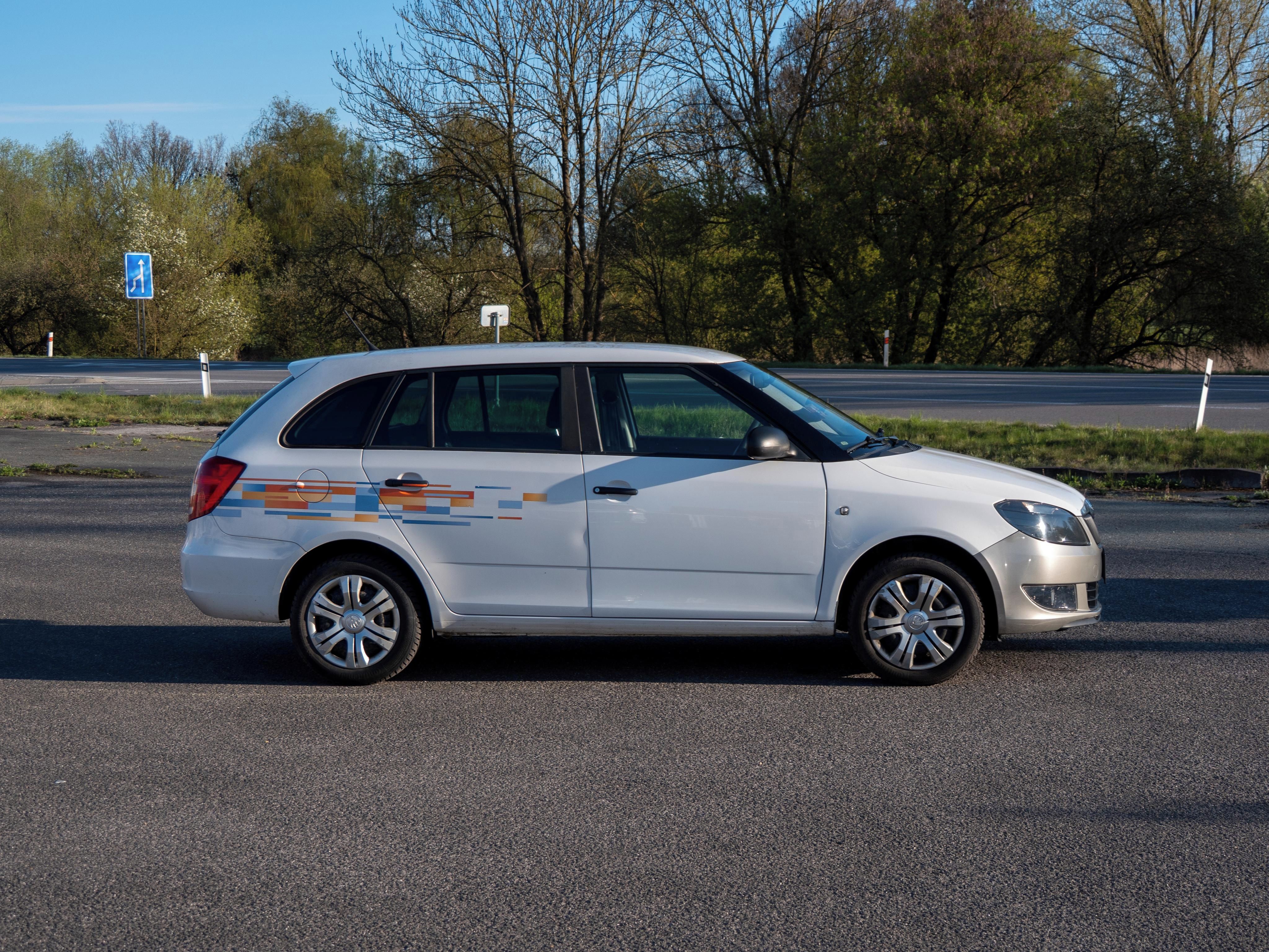 Škoda Fabia, 1.4 63kW - pečlivě udržováno - fotka 6