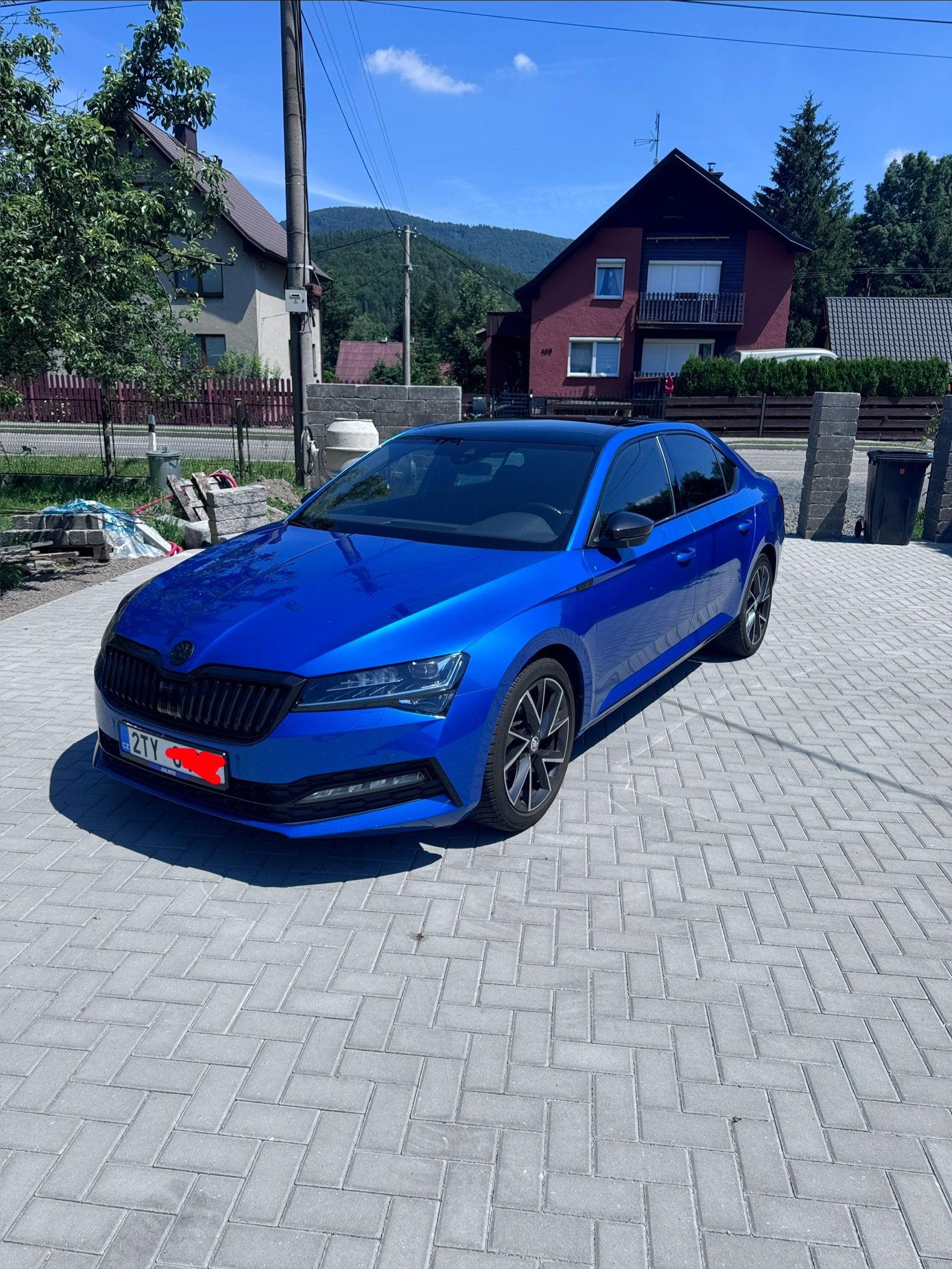 Škoda Superb - fotka 4