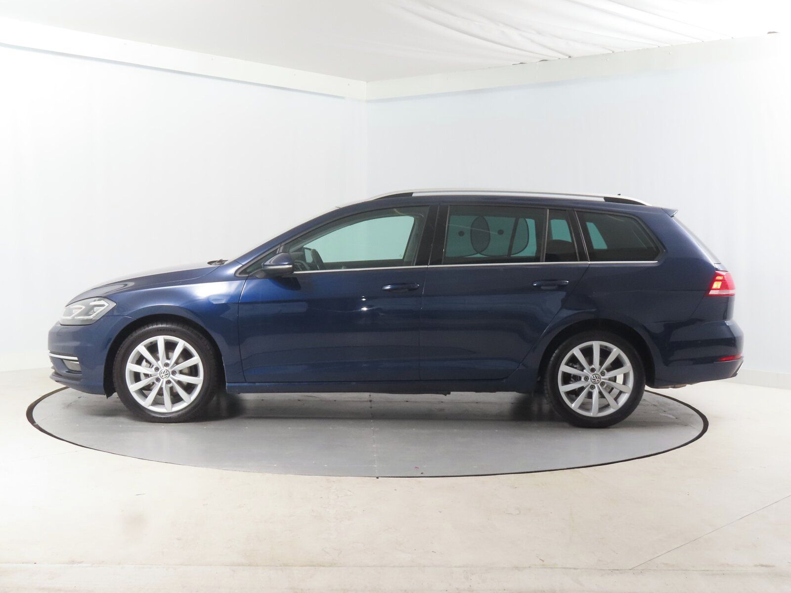 Volkswagen Golf, 1.5 TSI, Marathon Edition - fotka 3