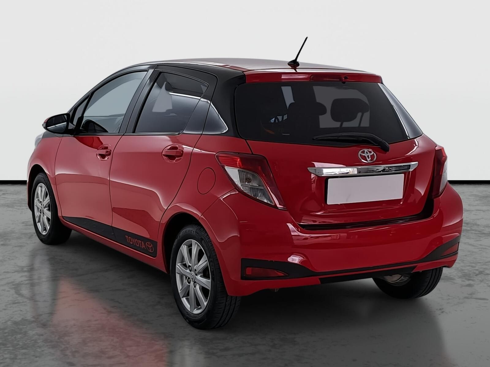 Toyota Yaris, 1.0 VVT-i, Klima, El. okna - fotka 4