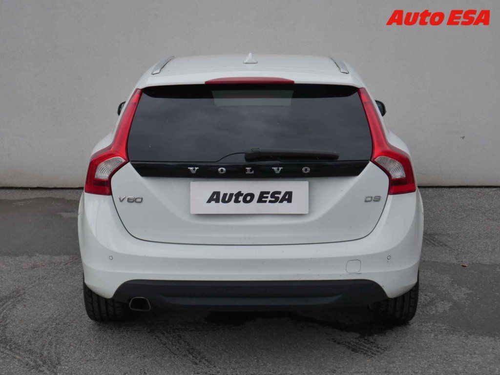 Volvo V60, 2.0D - fotka 5