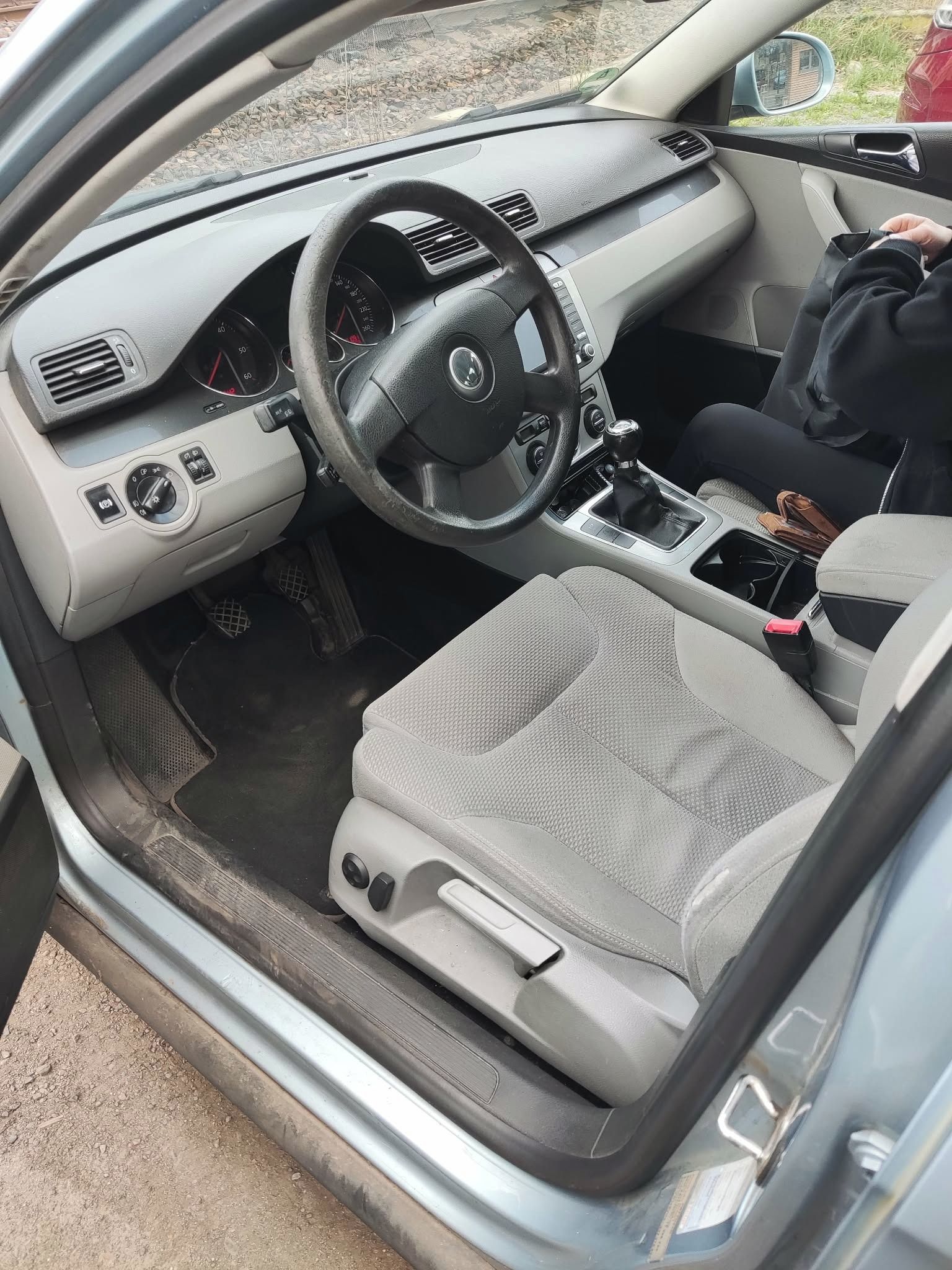 Volkswagen Passat Variant, VW Passat B6 Variant 2.0 TDI - fotka 2
