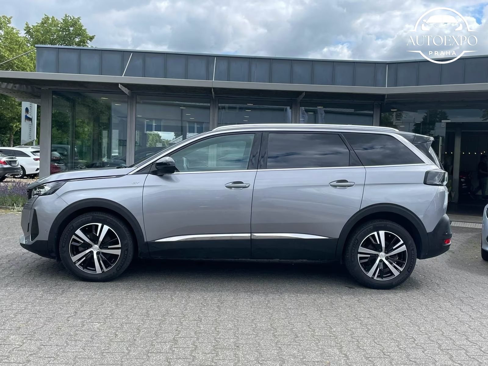 Peugeot 5008, GT Automat*7-míst*CarPlay - fotka 3