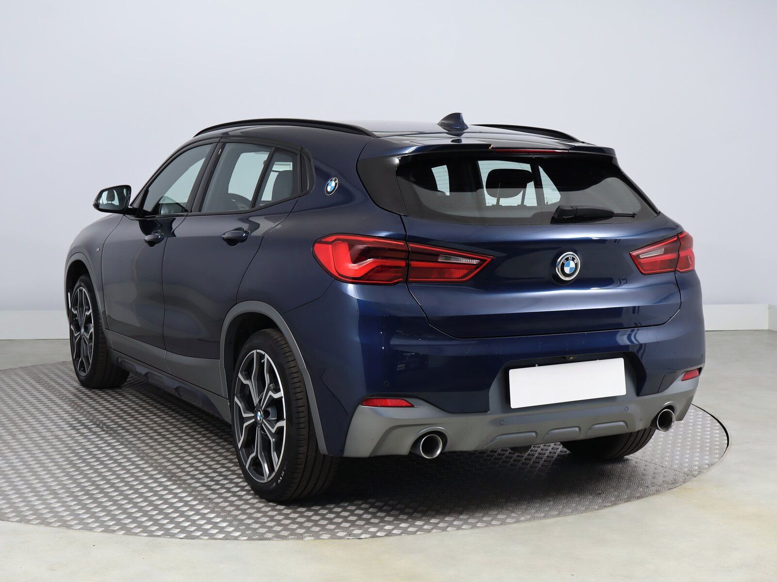 BMW X2, xDrive20d, M Paket, 4X4 - fotka 4