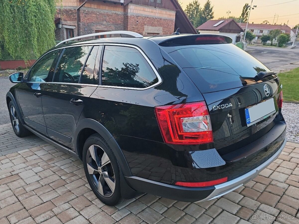Škoda Octavia, Škoda Octavia 3 SCOUT 135kW - fotka 4