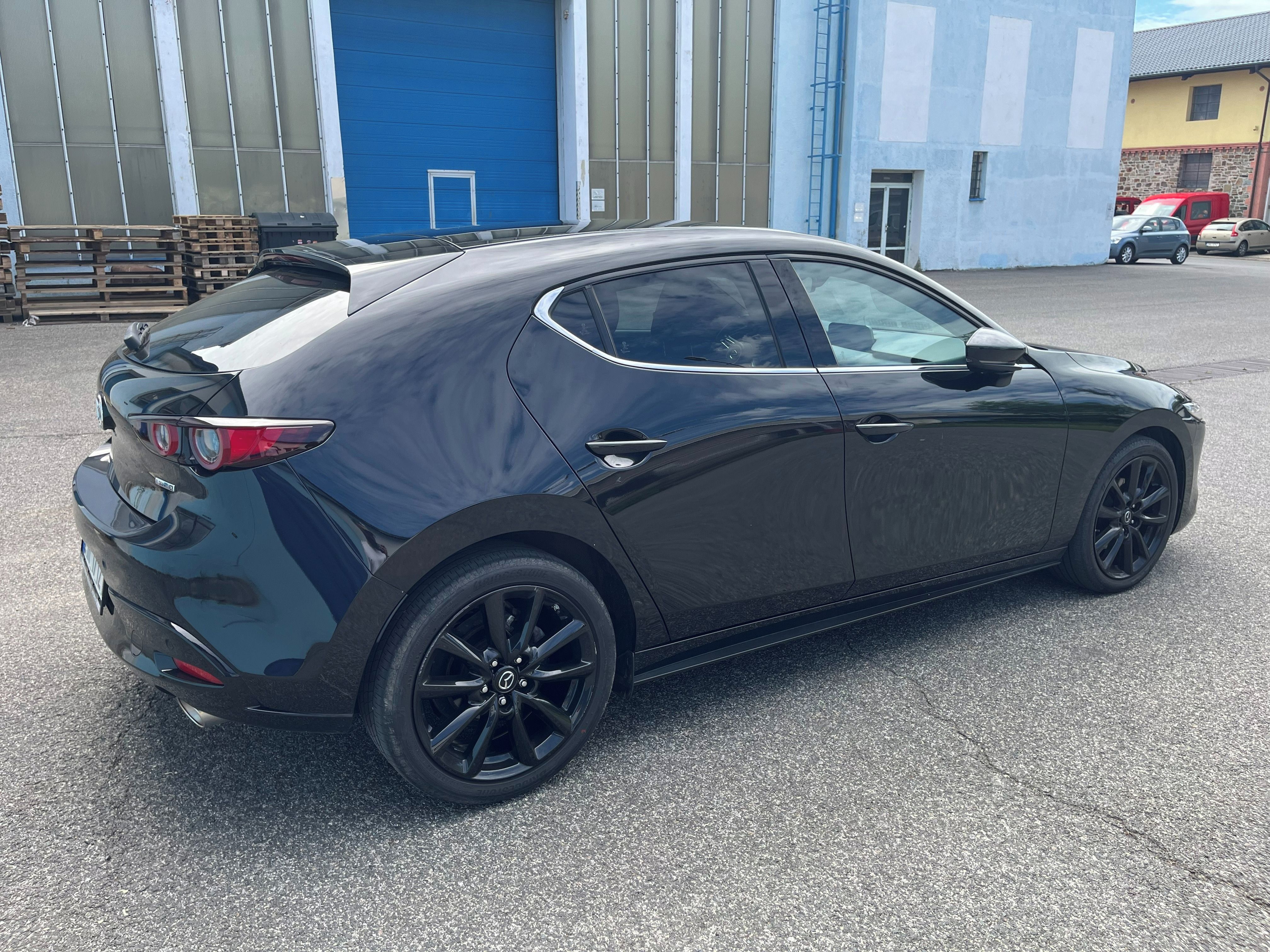 Mazda 3, Mazda 3 2.0 Skyactiv-X 132kw - fotka 5