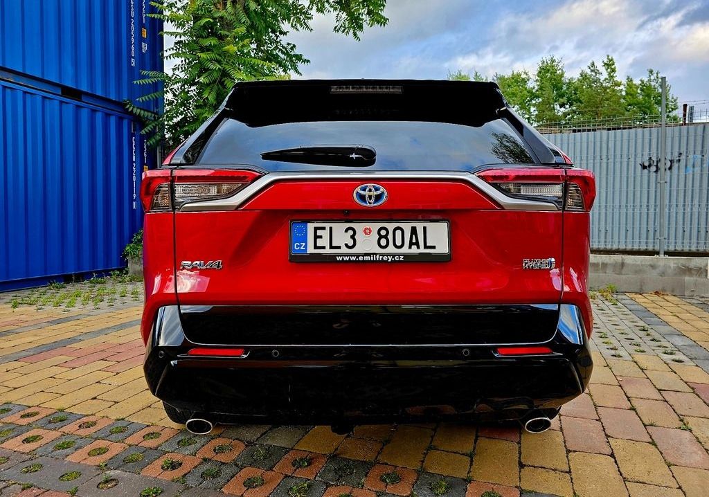 Toyota Rav4, 2,5 Plug-in Hybrid e-CVT - fotka 2