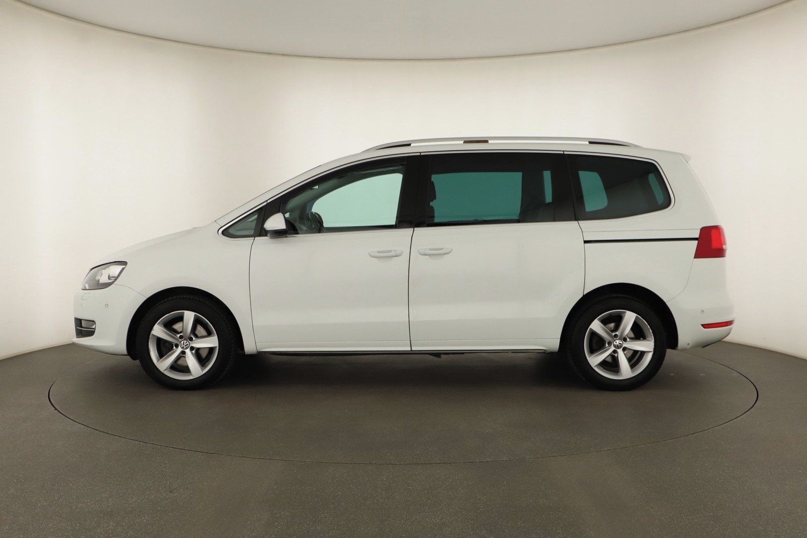 Volkswagen Sharan, 2.0 TDI, Automat, Kůže - fotka 3