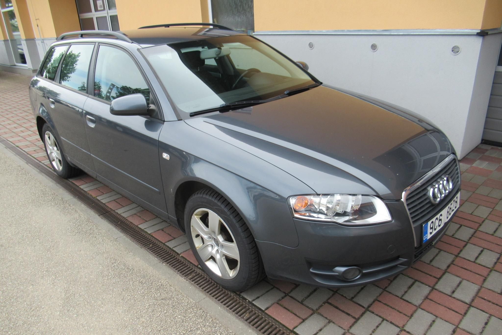 Audi A4, 1.9 TDi  AUT. KLIMA