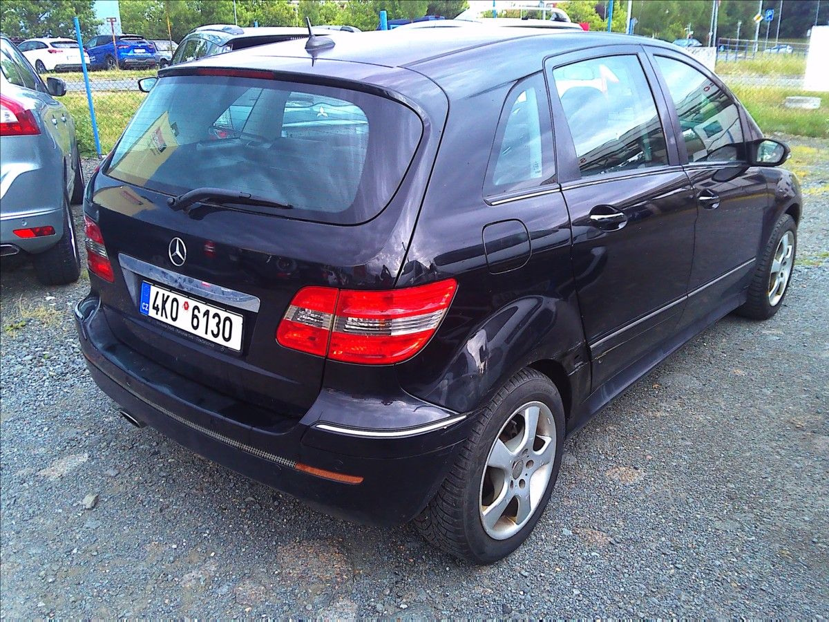 Mercedes-Benz Třídy B, 2,0   i v ČR 1 majitel - fotka 5