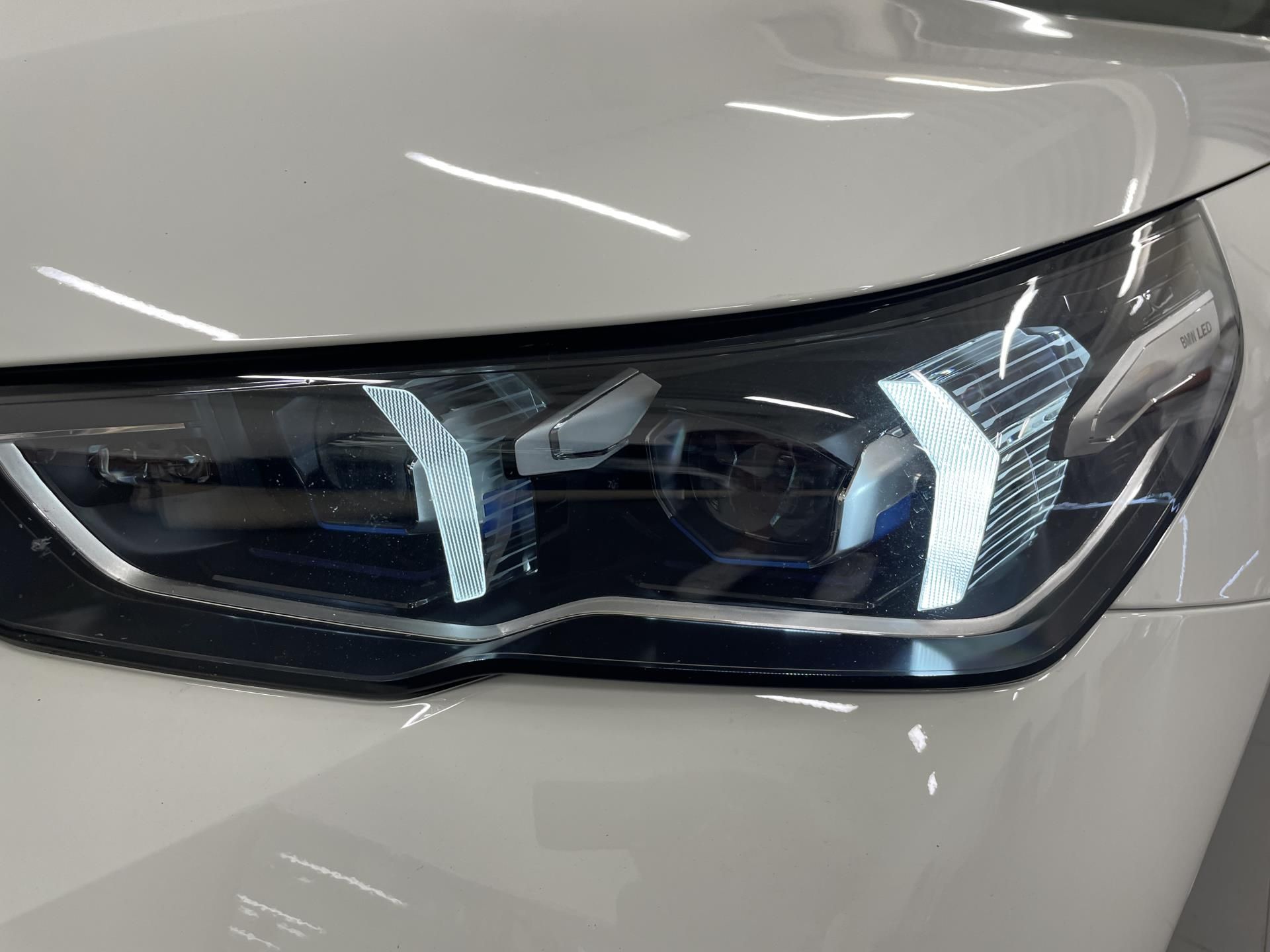 BMW Řada 5, 550e xDrive - fotka 5