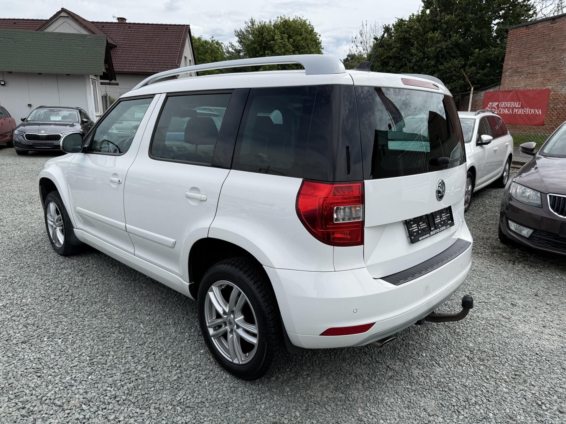 Škoda Yeti, 1.2 TSI DSG ELEGANCE - fotka 4