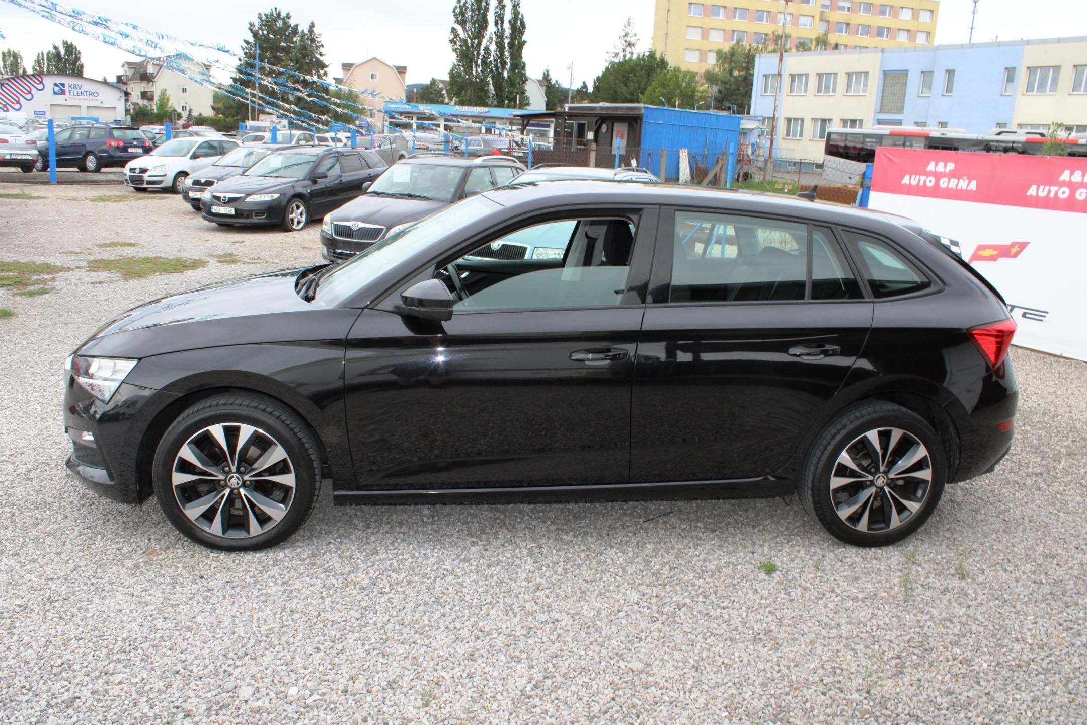 Škoda Scala, 1,0TSI KLIMA LED TEMPOMAT ALU - fotka 4