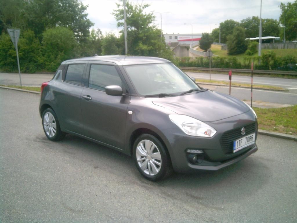 Suzuki Swift, 1.2i KOUPENO ČR,1.MAJITEL - fotka 4