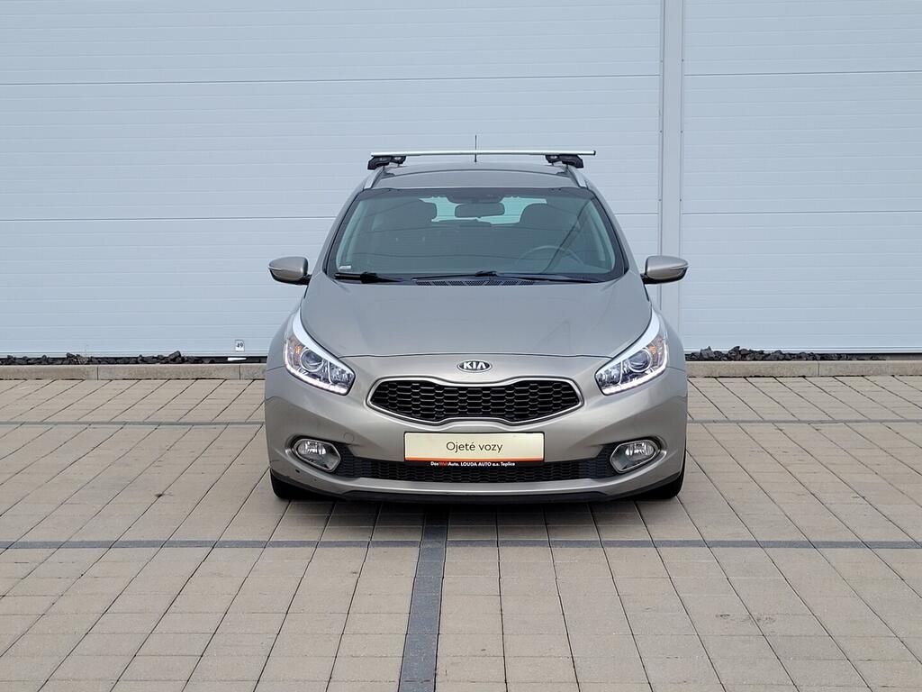 Kia Cee´d, 1.6 GDI 99 kW - fotka 2