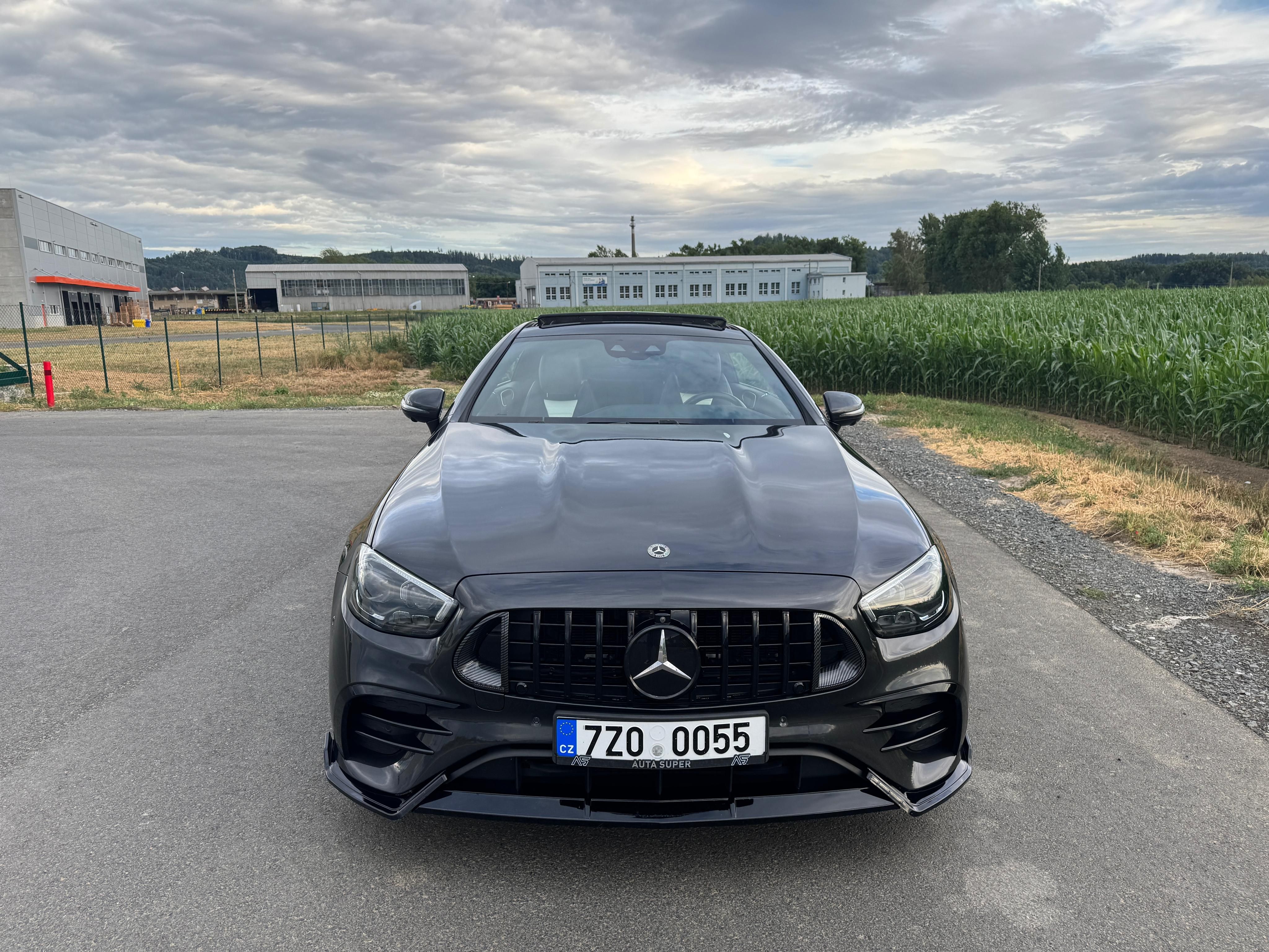 Mercedes-Benz Třídy E, Mercedes-Benz E 400d 4MATIC - fotka 2