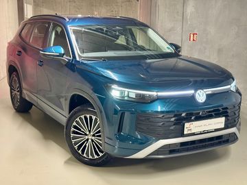 eTSI - 7Míst/Tažné/HD-Matrix/