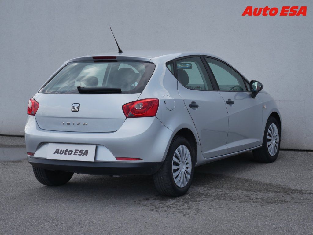 Seat Ibiza, 1.2i,Klima - fotka 4