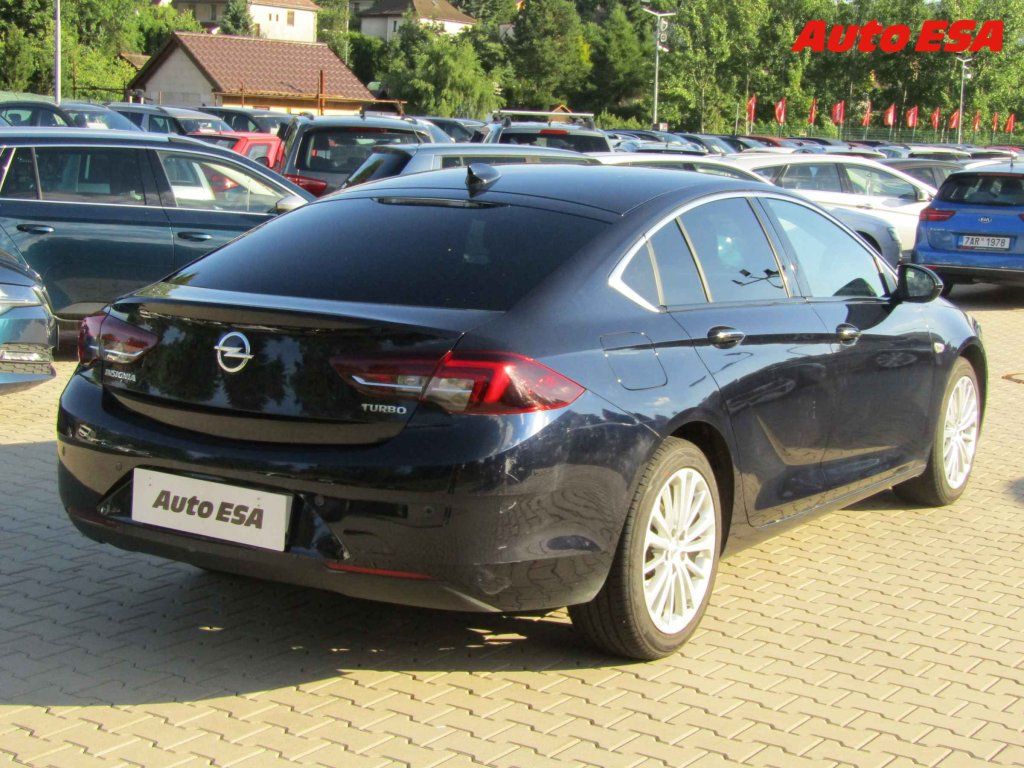 Opel Insignia, 1.5T,LED,navi park.čidla - fotka 4