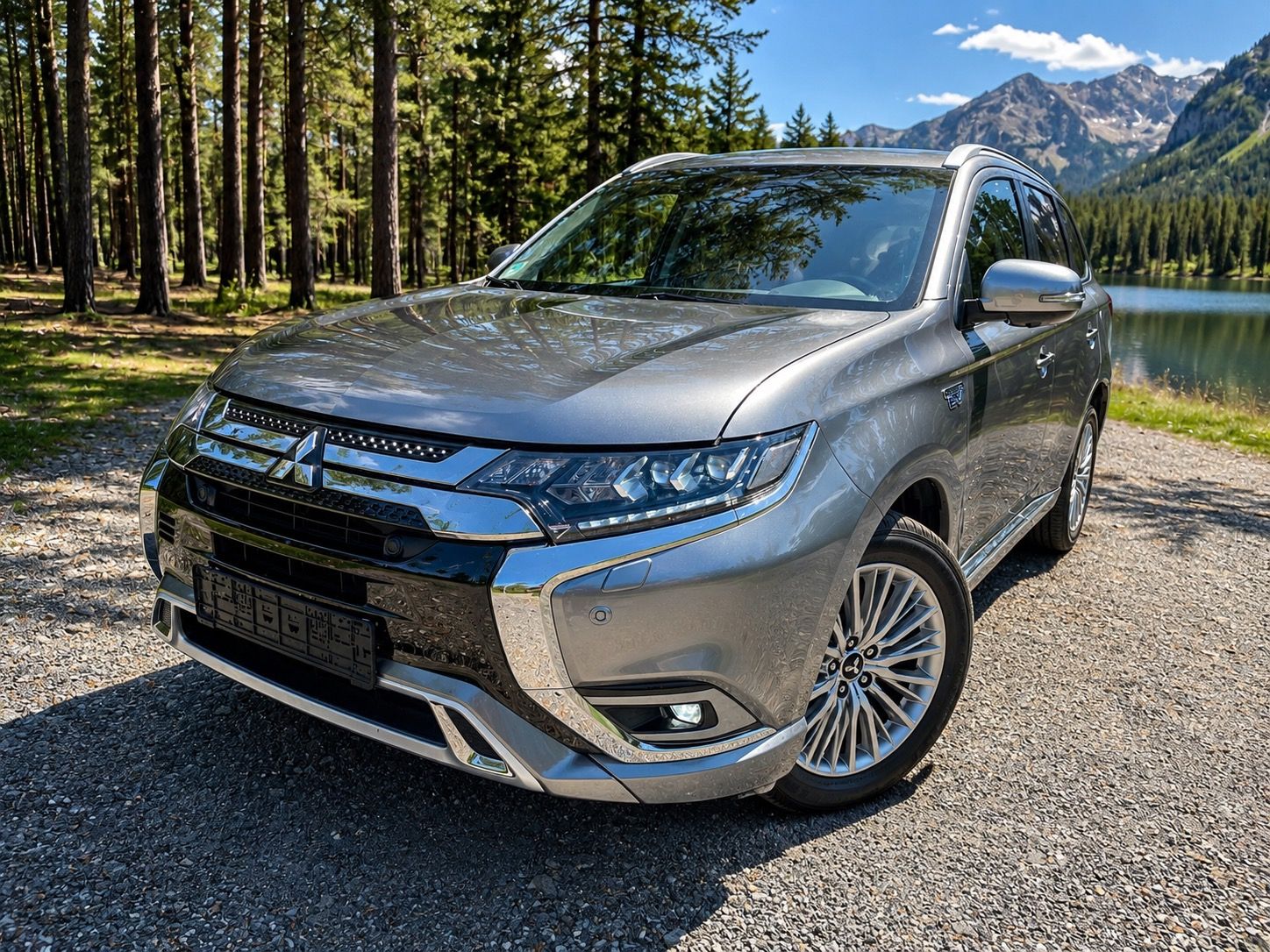 Mitsubishi Outlander, 2,4 PHEV 1.maj. FullLED, 8xalu