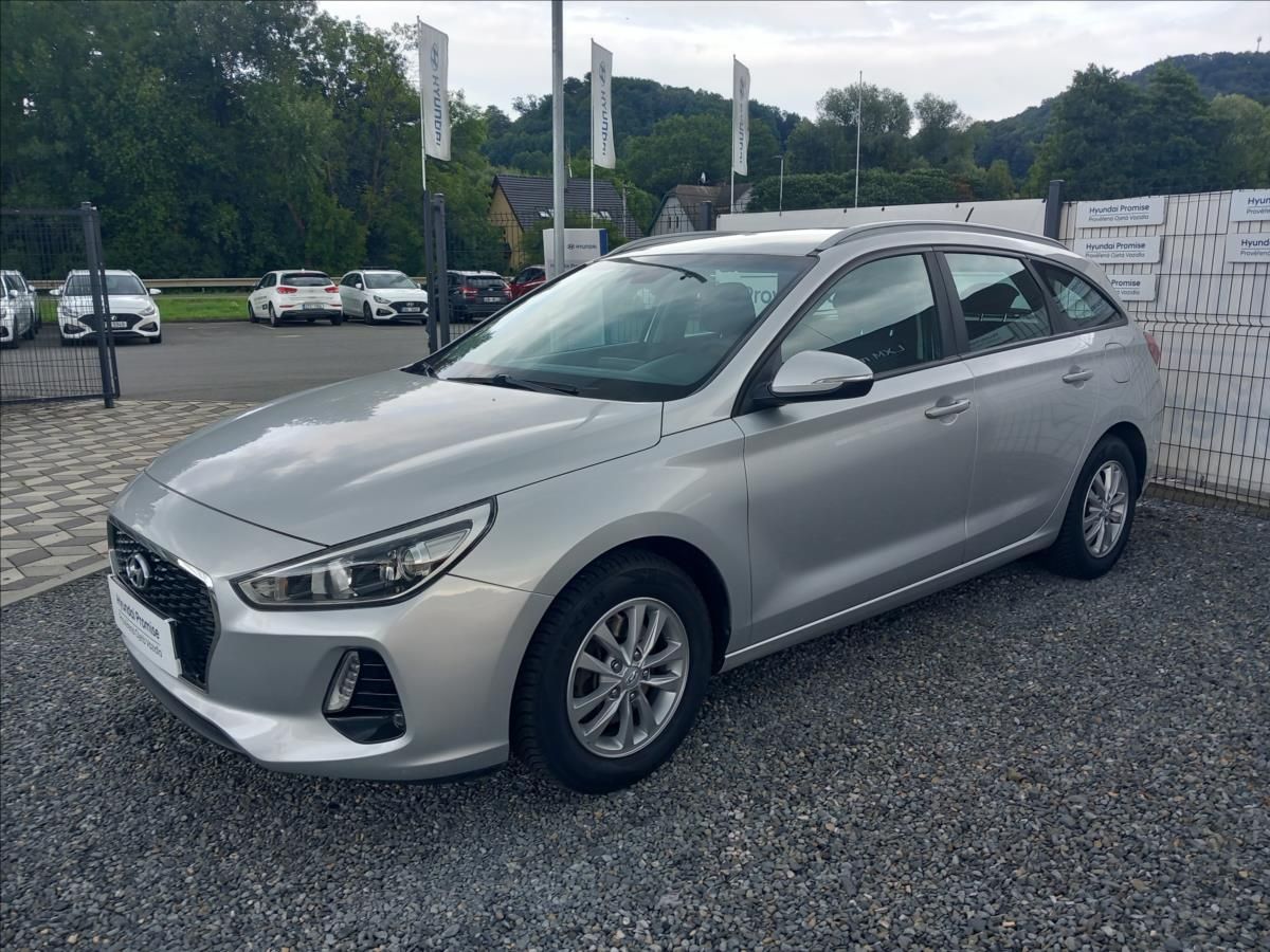 Hyundai i30, 1,0 T-GDI Best of Czech kombi - fotka 3
