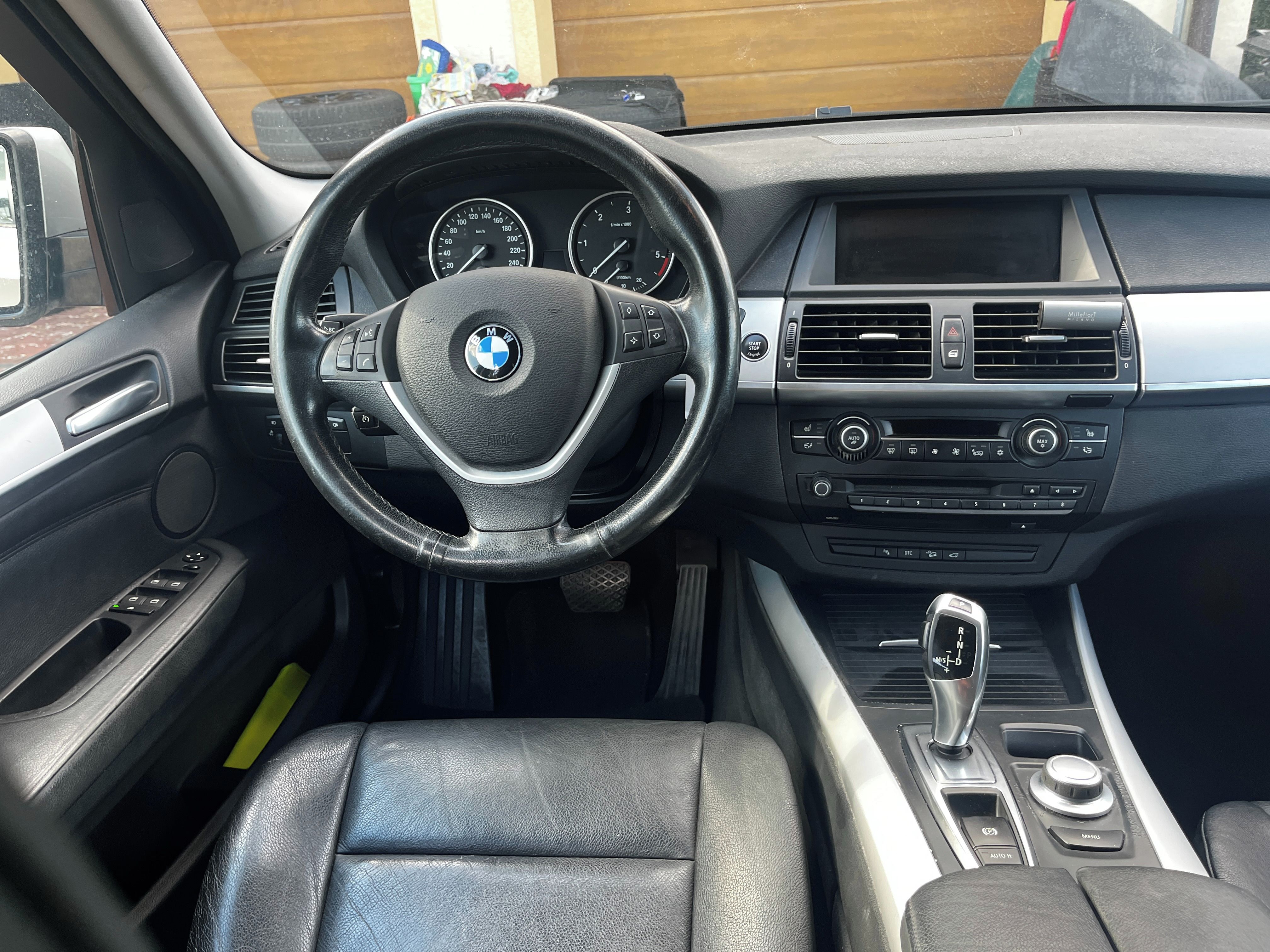 BMW X5, 3.0D, 173KW, ČR, 1maj - fotka 6